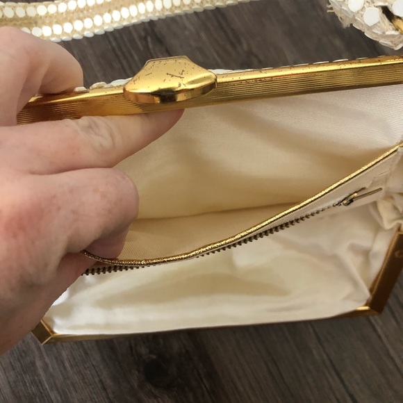 Vintage Mesh Beaded Bag - Picture 9 of 10